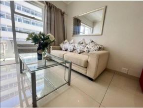 2 Bedroomed Beachfront Apartment